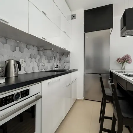 Atal Tower By Renters Lägenhet Wrocław