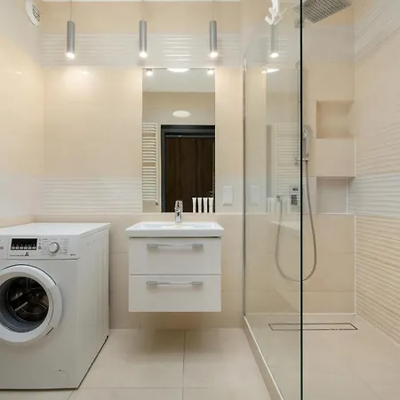Atal Tower By Renters Appartement